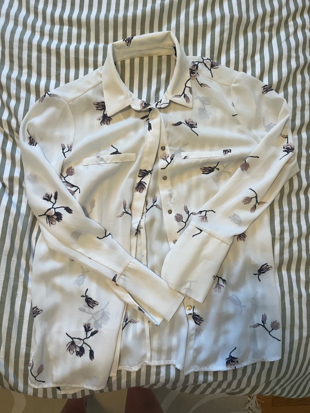 Dynamite Ivory Floral Button-Down Shirt